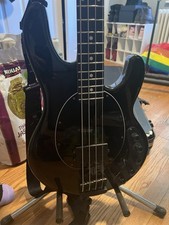 Baixo Ernie Ball Music Man DarkRay - Preto obsidiana com escala de ébano comprar usado  Enviando para Brazil
