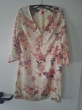 Kleid blumenmuster 4 gebraucht kaufen  Ibbenbüren