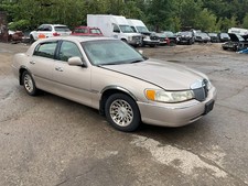 Fender lincoln town for sale  North Billerica