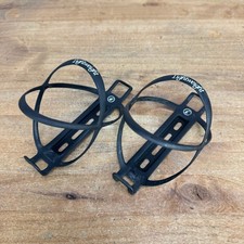 Usado, Gaiolas leves para garrafas de água de bicicleta Edelhofer par de carbono 35g comprar usado Usado, Gaiolas leves para garrafas de água de bicicleta Edelhofer par de carbono 35g comprar usado  Enviando para Brazil