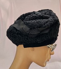 Toque astrakan asymétrique d'occasion  Calonne-Ricouart