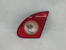Lanterna traseira lateral direita Toyota Corolla passageiro 2003-2008 fabricante de equipamento original UUS12 comprar usado  Enviando para Brazil