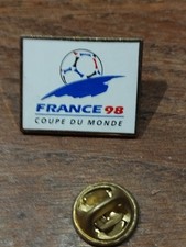Pin football coupé d'occasion  Pacy-sur-Eure