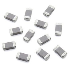 [500szt] B37871-K5030-C360 3.3pF 63V C0G SMD-1206 na sprzedaż  PL