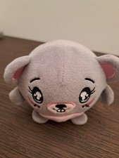 Pupazzo morbido squishimi usato Pupazzo morbido squishimi usato  Savona