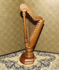 Usado, MINIATURA DE MADEIRA PARA CASA DE BONECAS "Clássicos" Acabamento Harpa Nogueira MÓVEIS DE SALA DE MÚSICA comprar usado Usado, MINIATURA DE MADEIRA PARA CASA DE BONECAS "Clássicos" Acabamento Harpa Nogueira MÓVEIS DE SALA DE MÚSICA comprar usado  Enviando para Brazil