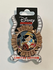 Broche Disney 2024 D23 Expo 2024 DSSH Pinóquio círculo de livros LE 400 comprar usado  Enviando para Brazil