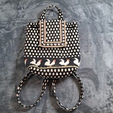 Usado, Mochila Vera Bradley Chanticleer galinhas galo ovos pretos cordão aposentado comprar usado  Enviando para Brazil