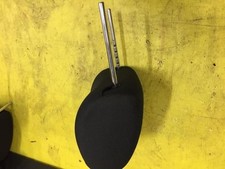 Appui tete toyota d'occasion  Cerizay