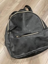 Mochila de couro sintético ajustável, cinza escuro com tom esverdeado comprar usado Mochila de couro sintético ajustável, cinza escuro com tom esverdeado comprar usado  Enviando para Brazil