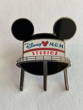 Broche comercial Walt Disney World MGM Studios Mickey Earful Water Tower F4, usado comprar usado Broche comercial Walt Disney World MGM Studios Mickey Earful Water Tower F4, usado comprar usado  Enviando para Brazil