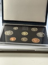 1990 Reino Unido Royal Mint coleção de moedas à prova ano conjunto em estojo azul de luxo, usado comprar usado  Enviando para Brazil