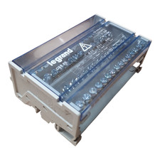 Legrand 048 répartiteur d'occasion  Les Échelles