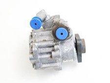 Power steering pump d'occasion  Expédié en Belgium