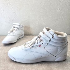 Używany, Reebok Freestyle Hi Top Sneakersy Damskie 9,5 Białe Retro Sportowe buty streetwearowe na sprzedaż  Wysyłka do Poland