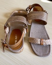 Prada sandali donna usato  Cinigiano
