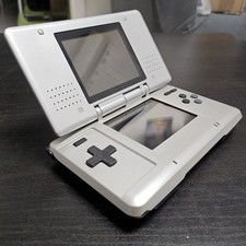 Console portatile nintendo usato  Roma