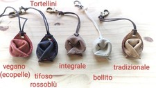 Tortellino portachiavi collana usato  Bologna