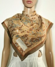 Pierre Cardin Seidentuch. Gebraucht in gutem Zustand. 100% Seide. 67cm*67cm comprar usado Pierre Cardin Seidentuch. Gebraucht in gutem Zustand. 100% Seide. 67cm*67cm comprar usado  Enviando para Brazil