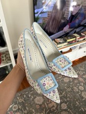 Salto feminino Manolo Blahnik floral cetim tamanho 40 comprar usado Salto feminino Manolo Blahnik floral cetim tamanho 40 comprar usado  Enviando para Brazil
