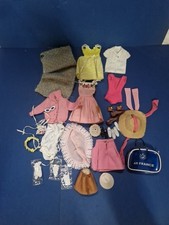 Lotto vestiti barbie usato  Maccagno con Pino e Veddasca