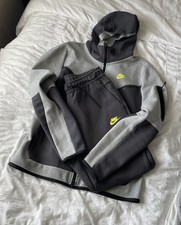 Nike teck fleece for sale  LONDON