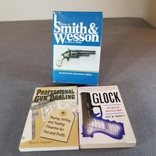 Lot of 3 Firearm Books: "Professional Gun Dealing", "Glock" The Rise of Amerca's comprar usado  Enviando para Brazil
