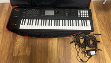 Teclado para estação de trabalho de música Roland FA-06 61 teclas com estojo comprar usado  Enviando para Brazil