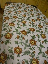 Belle nappe ovale d'occasion Belle nappe ovale d'occasion  Saint-Cyprien