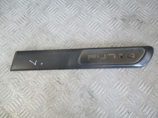 Fiat Grande Punto 2006 listwa ozdobna nadkola tył 735497352 KBI18016 na sprzedaż Fiat Grande Punto 2006 listwa ozdobna nadkola tył 735497352 KBI18016 na sprzedaż  PL