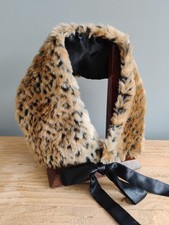 Faux fur collar for sale  CLEVEDON