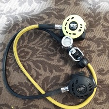 Regolatore apeks tx40 usato  Spedire a Italy