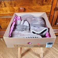 Ash yes shearling for sale  MORDEN