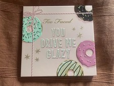 Too faced you usato  Spedire a Italy