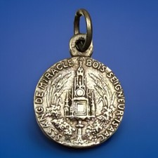 Medalha religiosa pequena católica vintage Saint Sang De Miracle Bois Seigneur Isaac comprar usado  Enviando para Brazil