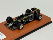 Base de couro 1/43 Lotus 97T de 1985 temporada F1 Ayrton Senna JPS JPN229 comprar usado  Enviando para Brazil