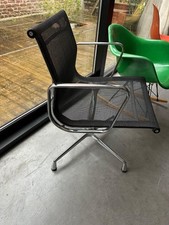 Fauteuil eames aluminium d'occasion  Villeneuve-d'Ascq-