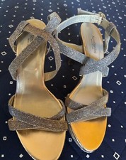 Scarpe nero giardini usato  Randazzo