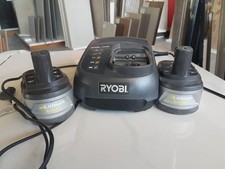 Caricabatterie ryobi 85w usato  Casalbore