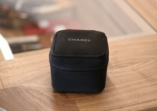 Boite chanel pour usato  Spedire a Italy