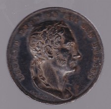 Petite medaille tete d'occasion  Nîmes