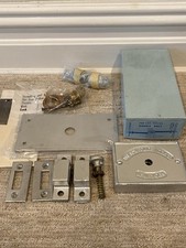 Trava de parafuso duplo vintage genuína Fox Police - Feita em Nova York, sem barras transversais NOS comprar usado  Enviando para Brazil