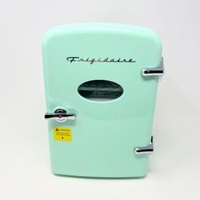 Mini geladeira retrô portátil Frigidaire Mod. EFMIS129 azul-petróleo comprar usado  Enviando para Brazil
