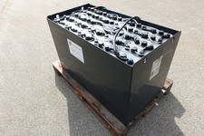 Staplerbatterie 48v 5pzs625 gebraucht kaufen Staplerbatterie 48v 5pzs625 gebraucht kaufen  Buch