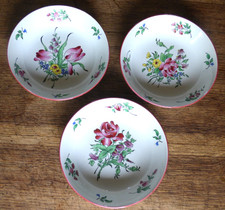 Lot assiettes creuses d'occasion  Gouville-sur-Mer
