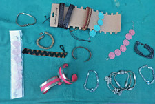 Lot bracelets fantaisie d'occasion  Nans-les-Pins