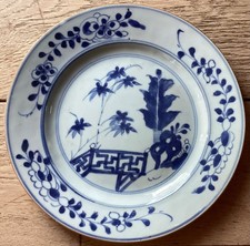 Ancienne assiette porcelaine d'occasion  Puy-l'Évêque