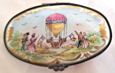 Jolie boîte pilules d'occasion  Mer