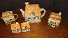 Village teapot set. for sale Village teapot set. for sale  New Tazewell