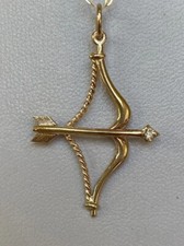 Deslumbrante pingente feminino de arco e flecha simulado de diamante folheado a ouro amarelo 14k comprar usado  Enviando para Brazil